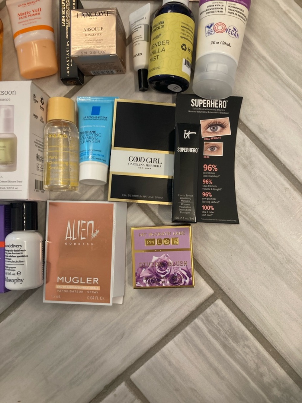 Beauty Sampler - Picture 4 of 5